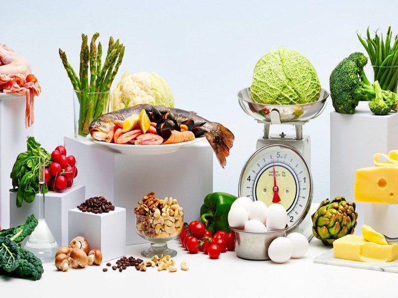  Chế độ dinh dưỡng cũng là yếu tố quan trọng quyết định đến sức khỏe của con người